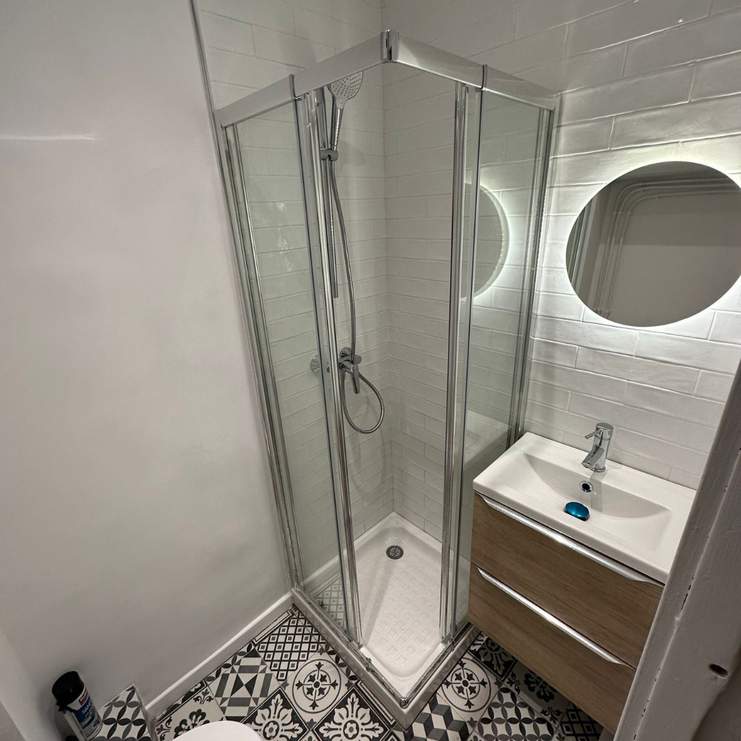 Salle de bain après rénovation Montrouge — AZ Batiments