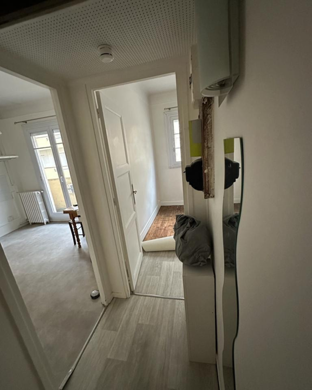 Rénovation complète appartement Montrouge cuisine avant intervention AZ Batiments