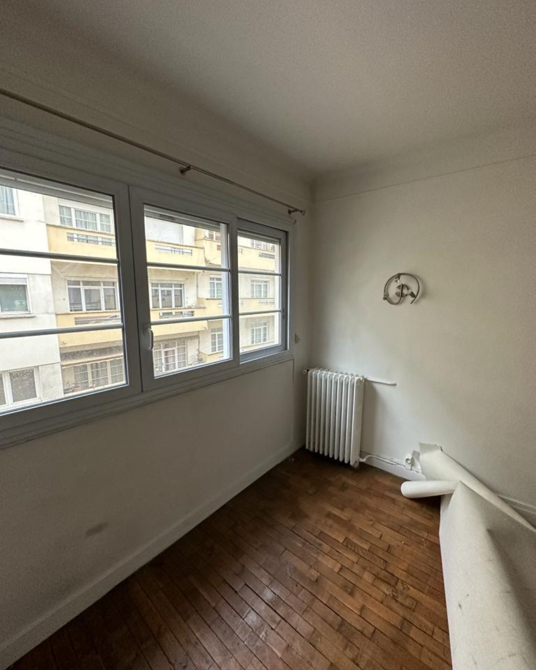 Rénovation complète appartement Montrouge plomberie ancienne avant reprise AZ Batiments